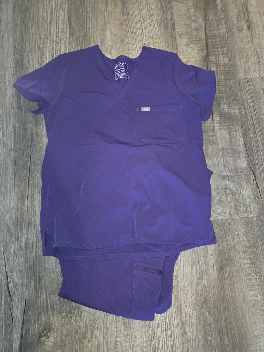 FIGS Purple Jam V-Neck Scrub Top and Pants Set